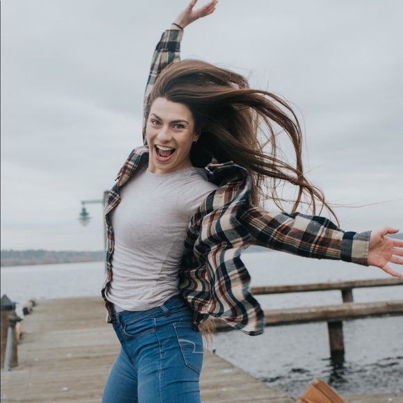 Meet your Posher, Sarah - Picture 1 of 1